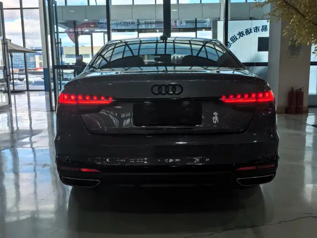 Audi A4L — Фото автомобиля 21