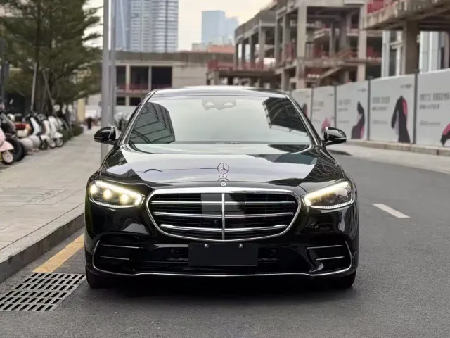 Mercedes-Benz S-Class — Фото автомобиля 2
