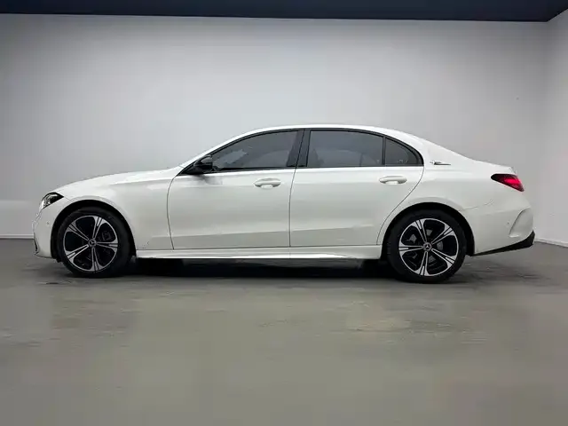Mercedes-Benz C-Class — Фото автомобиля 3