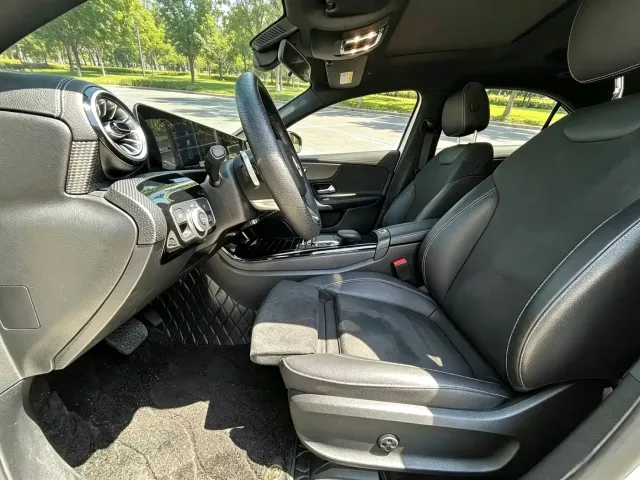 Mercedes-Benz Mercedes-Benz A-Class 2022 Facelift III A 200 L Sport Sedan Fashion — Фото автомобиля 8