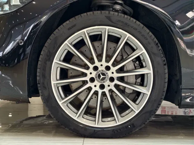 Mercedes-Benz S-Class — Фото автомобиля 24