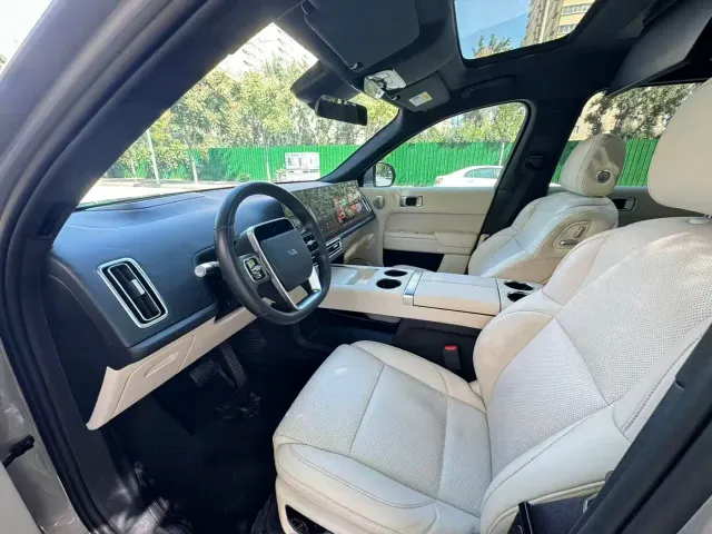 Li Auto L9 — Фото автомобиля 6
