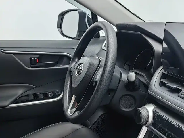 Toyota RAV4 — Фото автомобиля 22