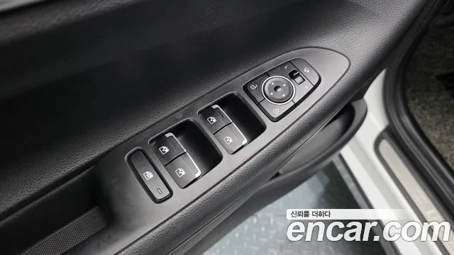 Hyundai Grandeur Новый Grandeur IG 3.0 LPi (Для проката) — Фото автомобиля 28