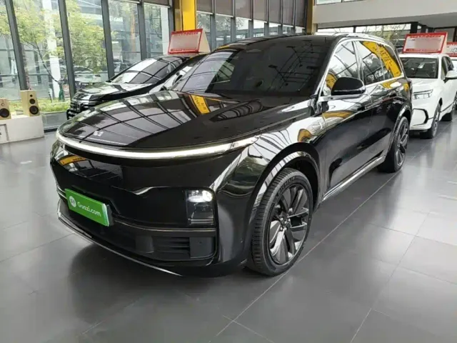Фотография автомобиля — Li Auto L9