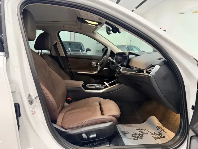 BMW 3 Series — Фото автомобиля 20
