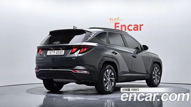 Hyundai Tucson Tucson (NX4) Бензин 1.6 Turbo 4WD — Фото автомобиля 2