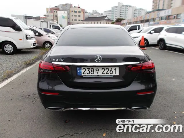 Mercedes-Benz E-Class W213 — Фото автомобиля 3