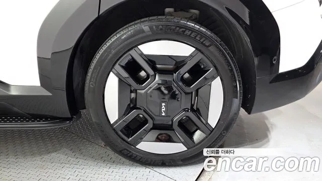 Kia EV9 — Фото автомобиля 6