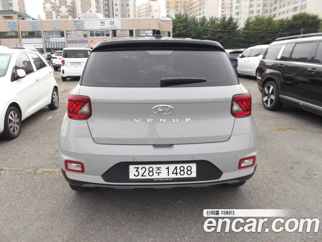 Hyundai Venue — Фото автомобиля 4