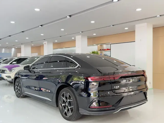 BYD Han — Фото автомобиля 9