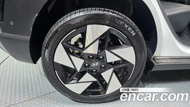 Hyundai Kona — Фото автомобиля 5