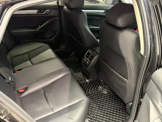Honda Accord — Фото автомобиля 13