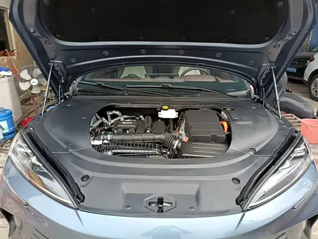 BYD Seal 07 DM-i — Фото автомобиля 19