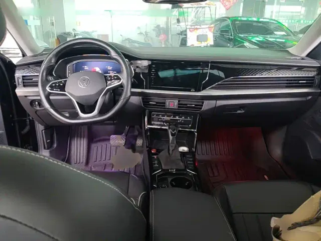 Volkswagen Passat — Фото автомобиля 9