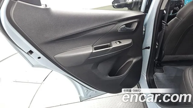 Chevrolet Bolt EV — Фото автомобиля 14