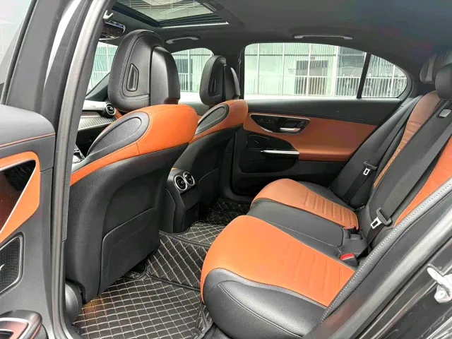Mercedes-Benz C-Class — Фото автомобиля 10