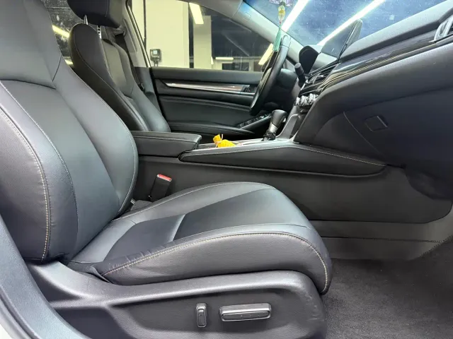 Honda Accord — Фото автомобиля 21