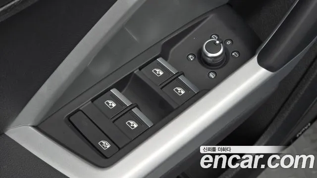 Audi Q3 40 TFSI quattro Premium — Фото автомобиля 24