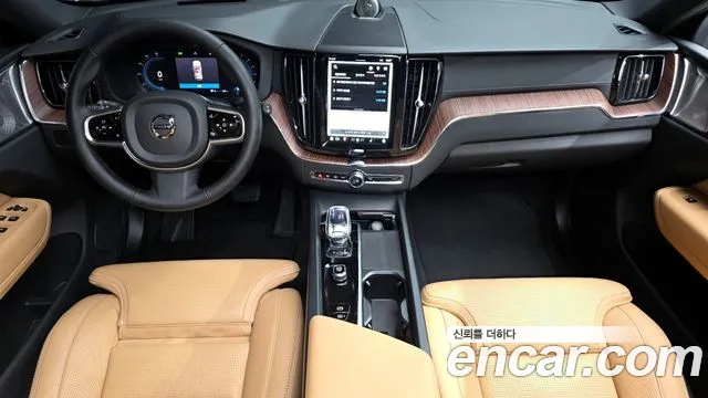 Вольво XC60 — Фото автомобиля 7