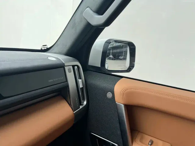 iCAR V27 — Фото автомобиля 17