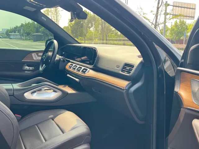 Mercedes-Benz GLS-Class — Фото автомобиля 9