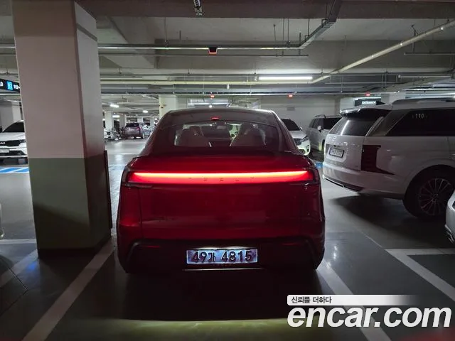 Tesla Model Y — Фото автомобиля 6