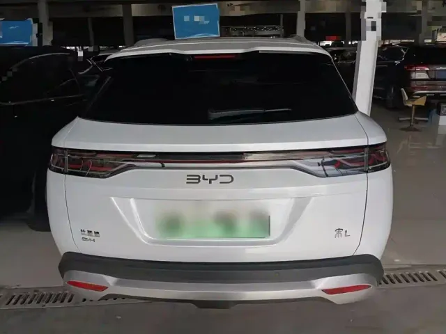 BYD Song L DM-i — Фото автомобиля 5