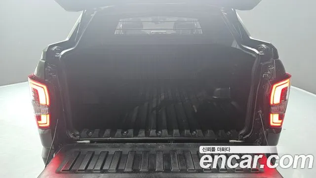 KG_Mobility_Ssangyong Rexton Новый Rexton Sport Khan Дизель 2.2 4WD — Фото автомобиля 20
