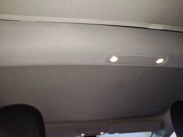 Tesla Model 3 — Фото автомобиля 17
