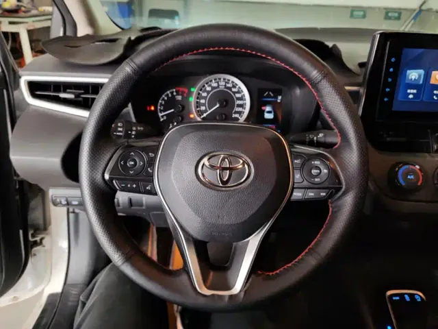 Toyota Corolla — Фото автомобиля 15