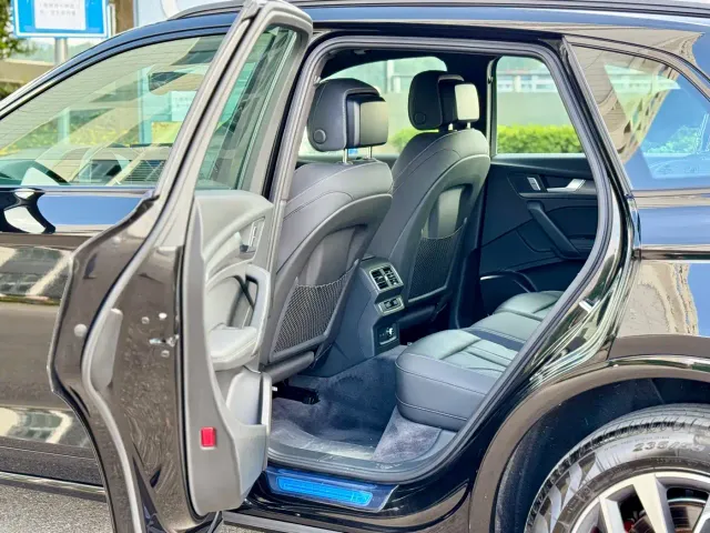 Audi Q5L — Фото автомобиля 6