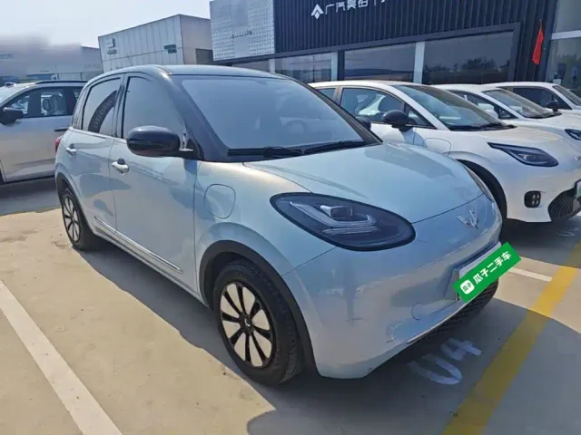 Wuling Bingo — Фото автомобиля 3