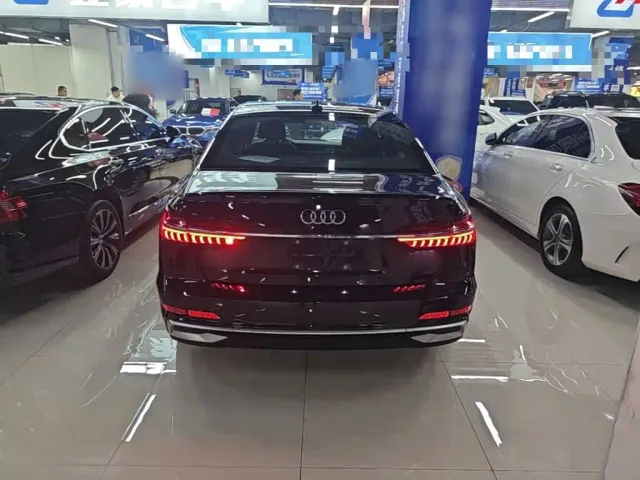 Audi A6L — Фото автомобиля 5