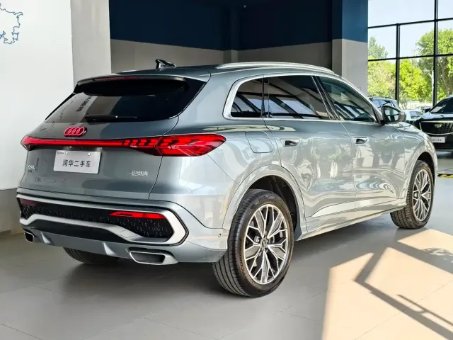 Audi Q5L — Фото автомобиля 5