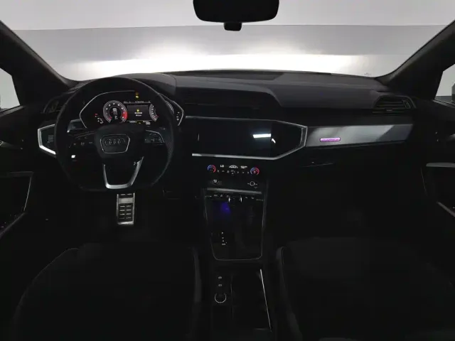 Audi Q3 — Фото автомобиля 5