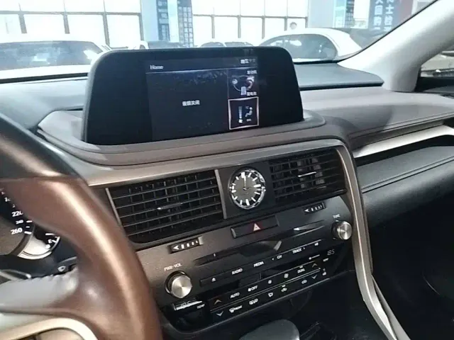 Lexus RX — Фото автомобиля 12