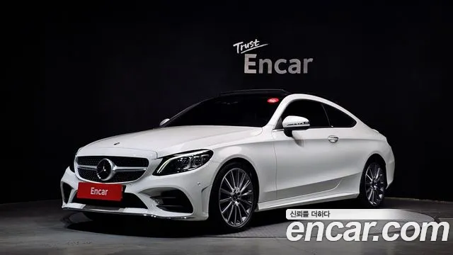 Фотография автомобиля — Mercedes-Benz C-Class