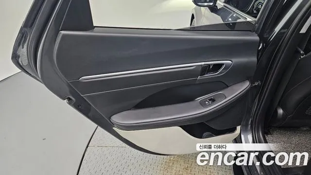 Hyundai Sonata Sonata (DN8) 1.6 Turbo — Фото автомобиля 25