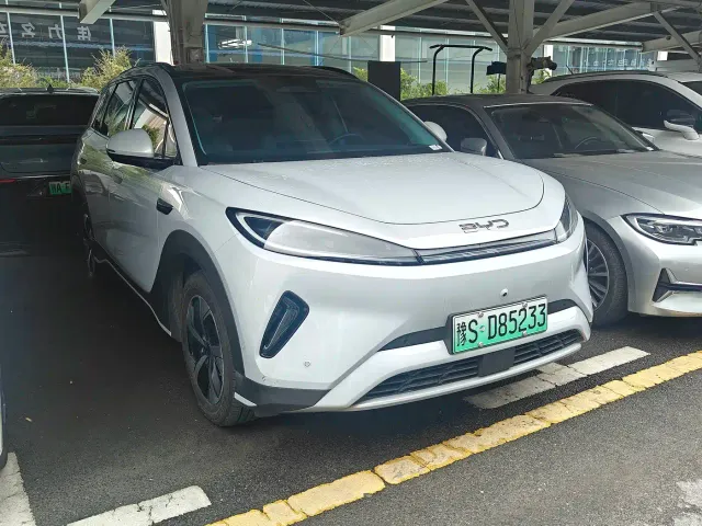 BYD Sealion 05 EV — Фото автомобиля 2