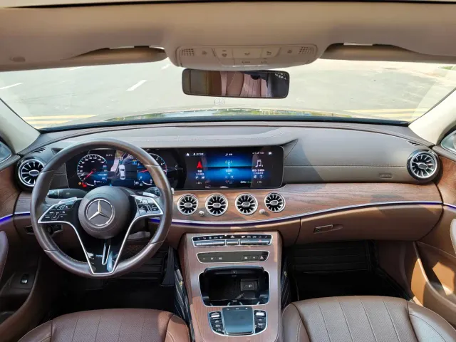 Mercedes-Benz E-Class — Фото автомобиля 5