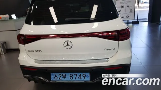 Mercedes-Benz EQB X243 — Фото автомобиля 4