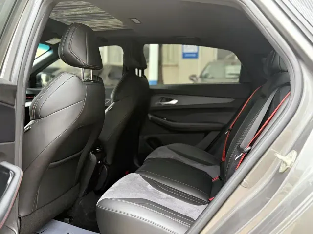 Geely Binrui — Фото автомобиля 6
