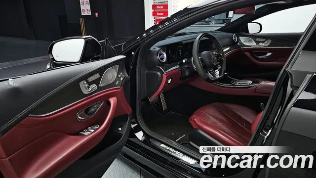 Mercedes-Benz CLS-Class — Фото автомобиля 11
