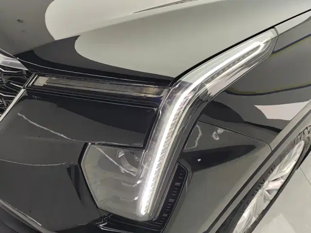 Cadillac XT4 — Фото автомобиля 5
