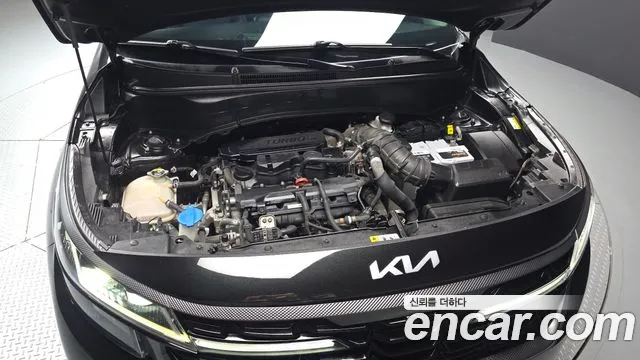 Kia Seltos — Фото автомобиля 6