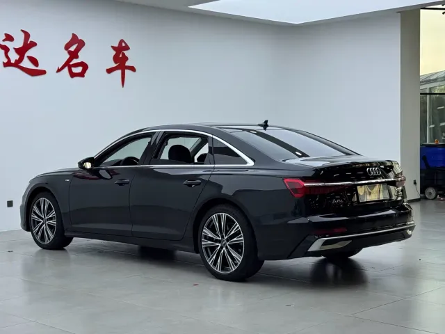 Audi A6L — Фото автомобиля 21