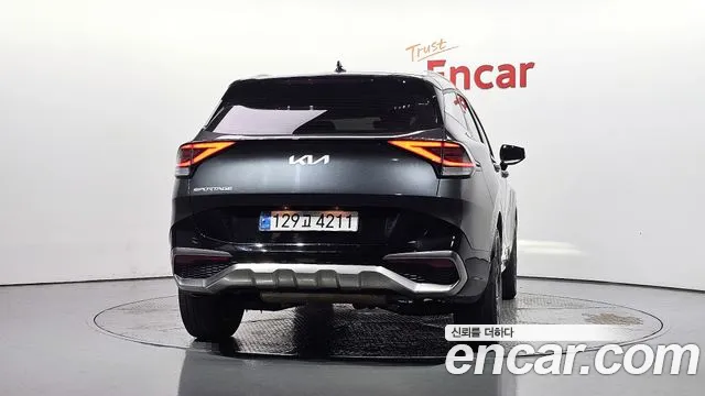 Kia Sportage Sportage 5-е поколение Бензин 1.6 турбо 2WD — Фото автомобиля 4