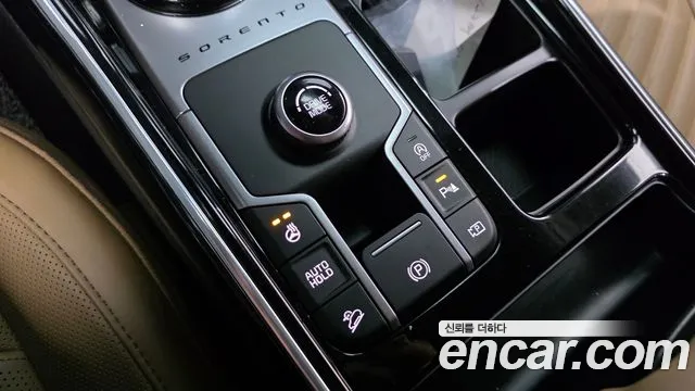 Kia Sorento Новый Sorento 4 поколение Бензин 2.5T 2WD — Фото автомобиля 28