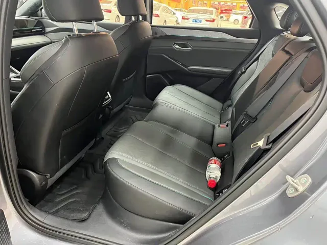 BYD Qin L — Фото автомобиля 6